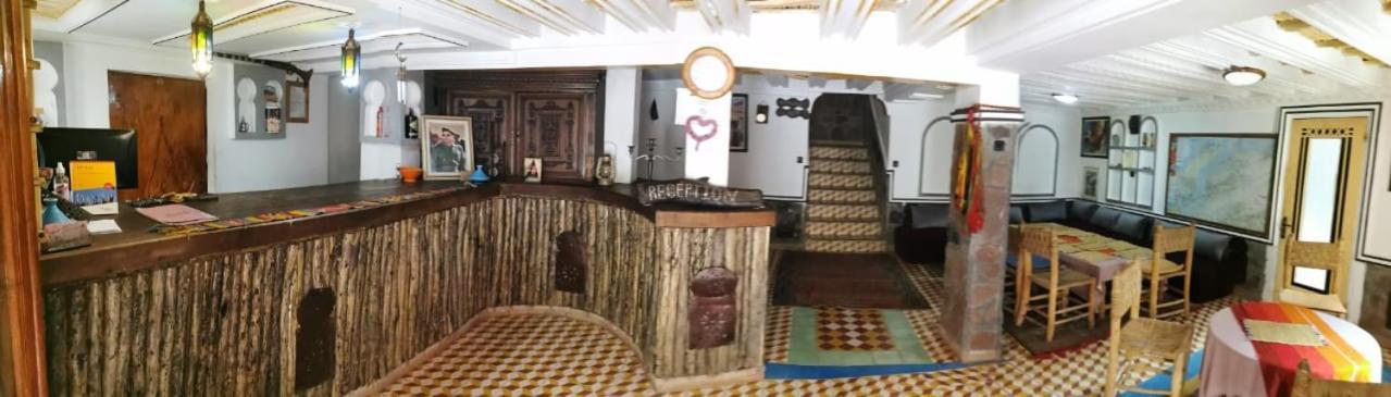 Auberge Des Peupliers Cafe Restaurant Akhendachou n'Aït Ouffi エクステリア 写真