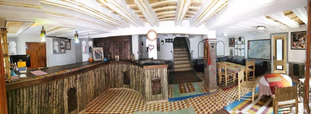 Auberge Des Peupliers Cafe Restaurant Akhendachou n'Aït Ouffi エクステリア 写真