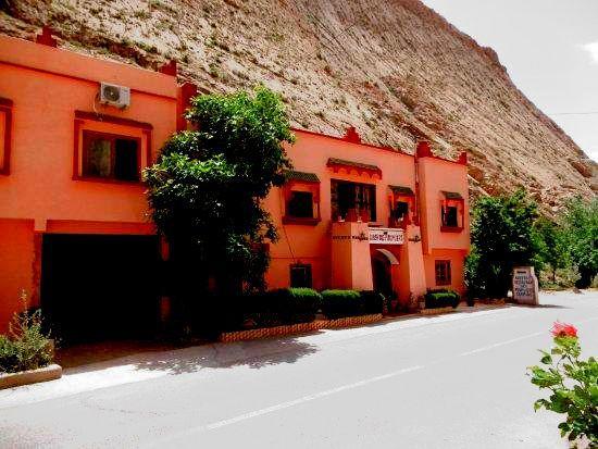 Auberge Des Peupliers Cafe Restaurant Akhendachou n'Aït Ouffi エクステリア 写真